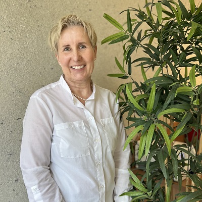 Dr. Ingrid Biowski